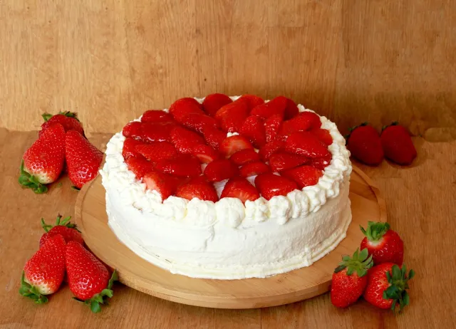 Tartas bizcocho · Tarta fresas
